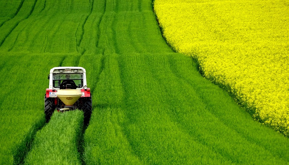 Tractor is closing the tractor, keep these six things on the colder day in cold days